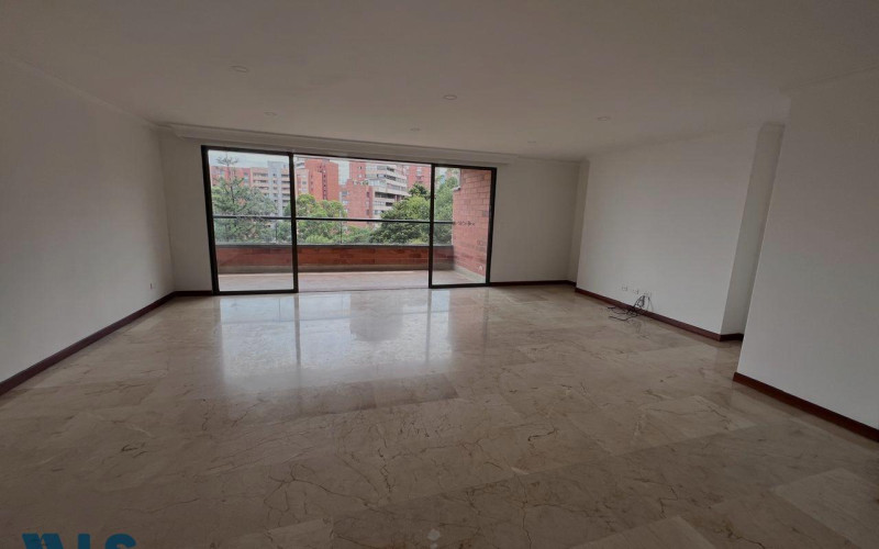Apartamento en Medellín en El Tesoro