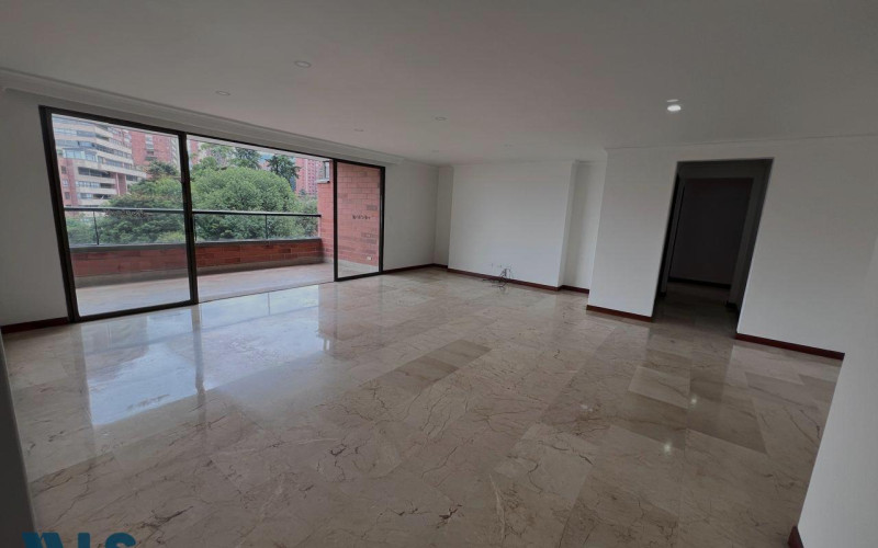 Apartamento en Medellín en El Tesoro