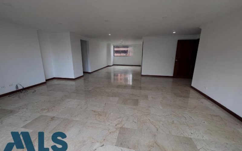 Apartamento en Medellín en El Tesoro