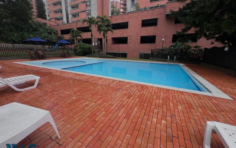 Apartamento en Medellín en El Tesoro