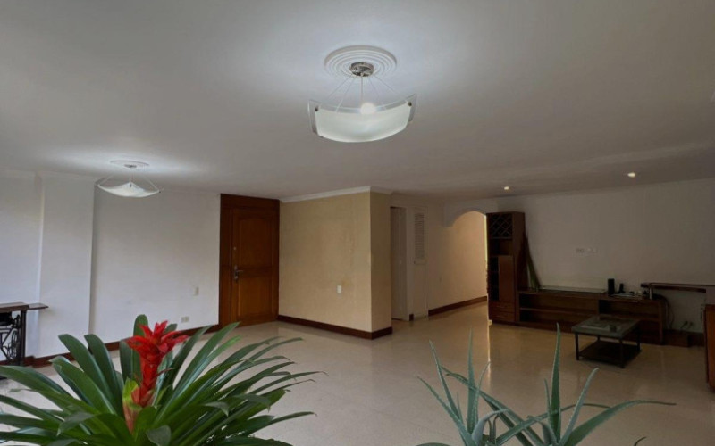 Apartamento en Medellín en Laureles