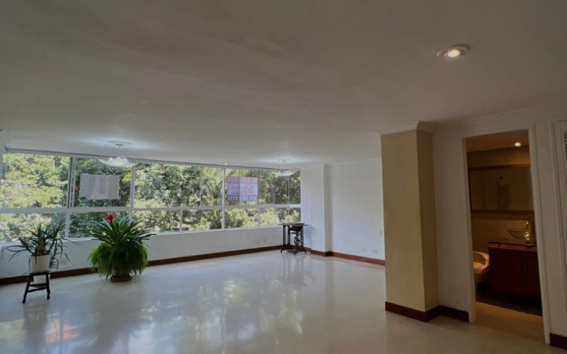 Apartamento en Medellín en Laureles