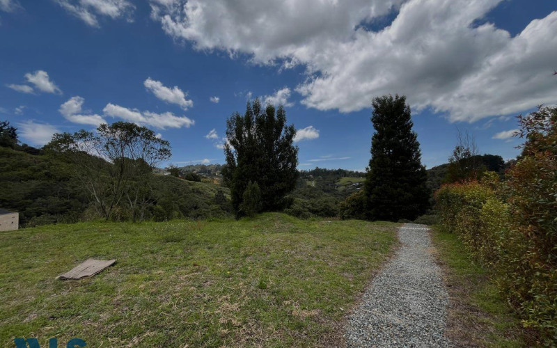 Lote Residencial en Envigado en Alto de las Palmas