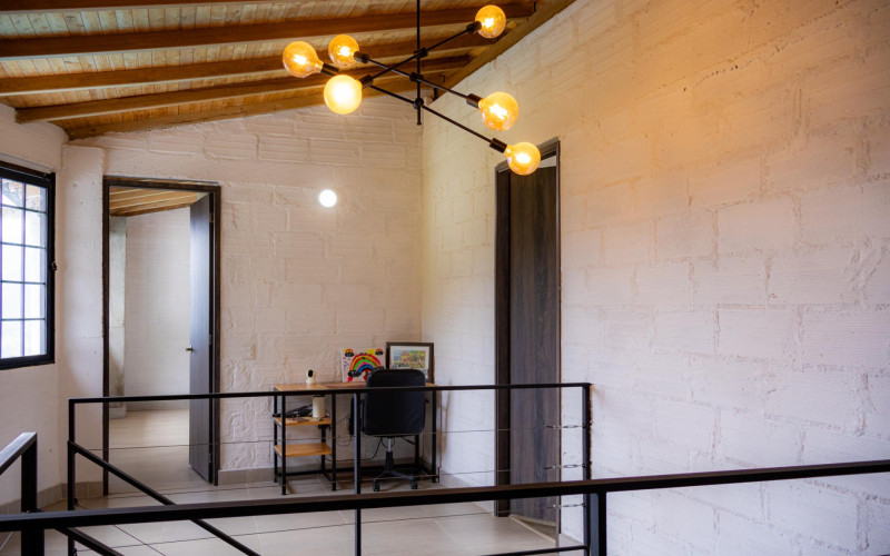 High-yield luxury villa near Medellin: 6 BR, pool, and incredibly low $23 USD annual taxes.