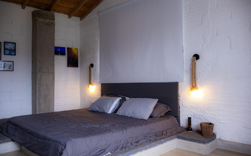 High-yield luxury villa near Medellin: 6 BR, pool, and incredibly low $23 USD annual taxes.