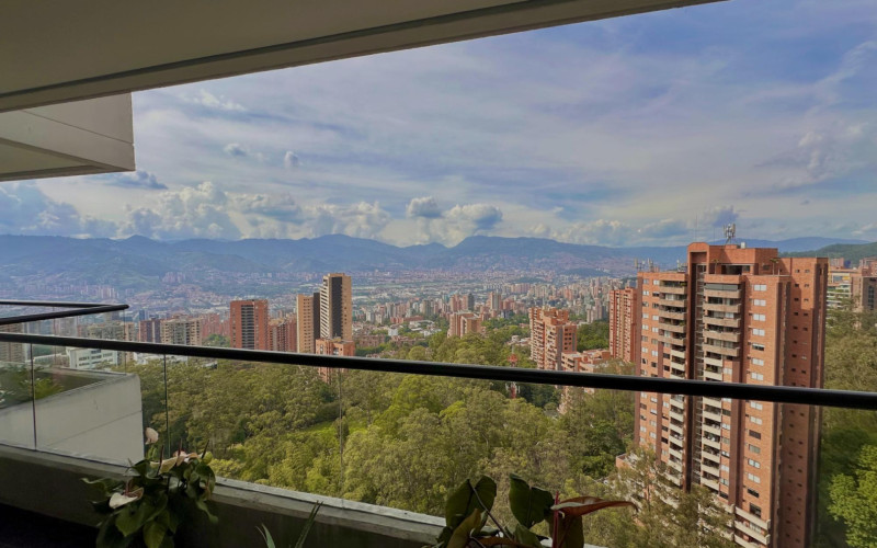 Apartamento en Medellín en El Tesoro