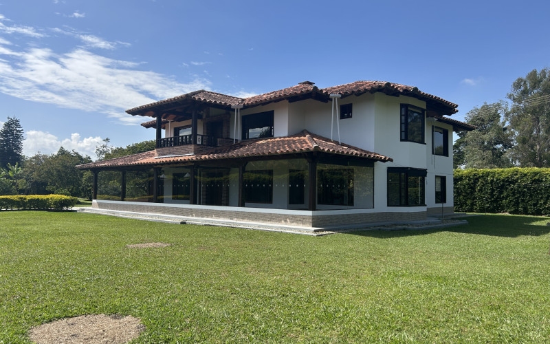Independent House for Sale in Eastern Antioquia.