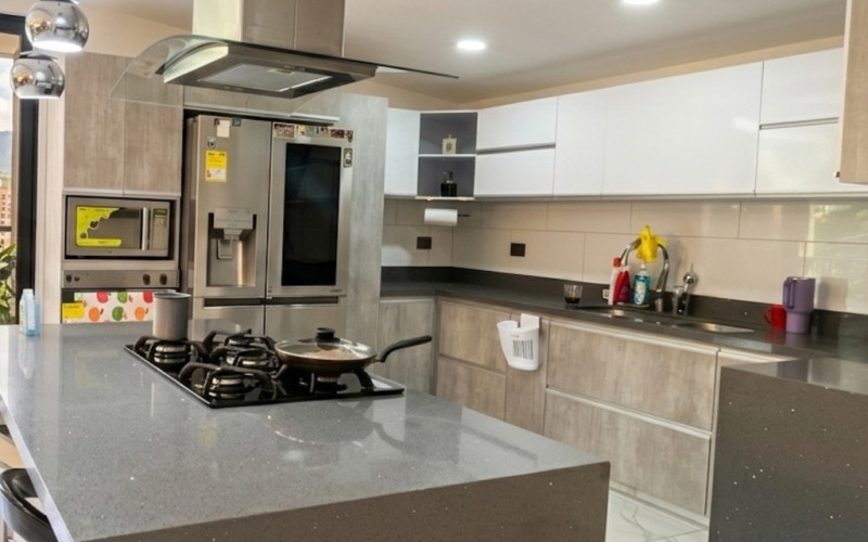 Luxury apartment of 199 m² in Estadio - Newly renovated, no community fees + Close to the 80 metro line.