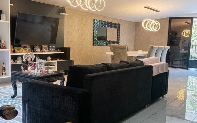 Luxury apartment of 199 m² in Estadio - Newly renovated, no community fees + Close to the 80 metro line.