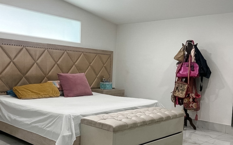 Luxury apartment of 199 m² in Estadio - Newly renovated, no community fees + Close to the 80 metro line.