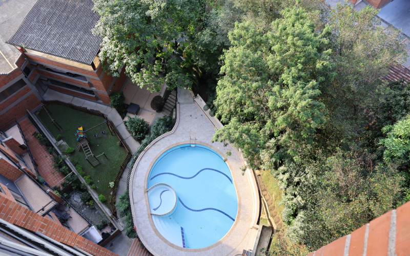 4-Bedroom Duplex with Balcony in Castropol, El Poblado