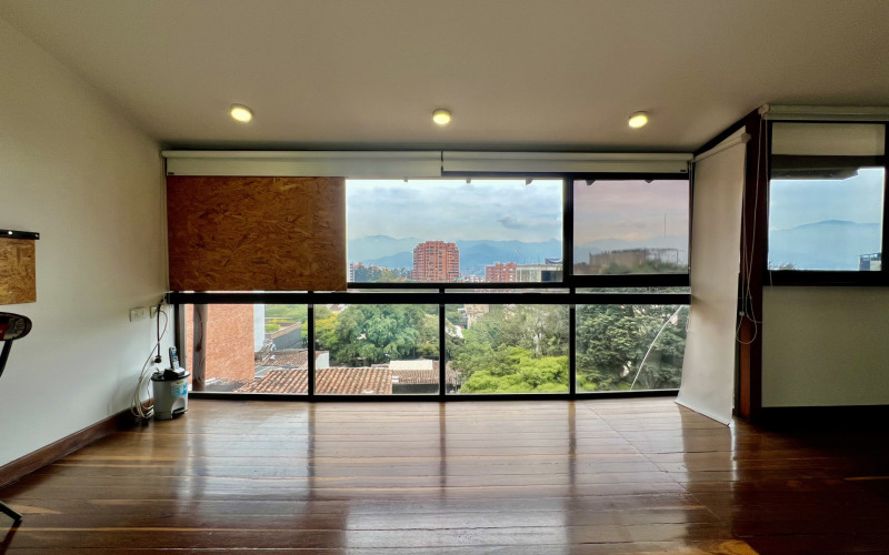 El Poblado – Spacious 130 m² apartment near Provenza