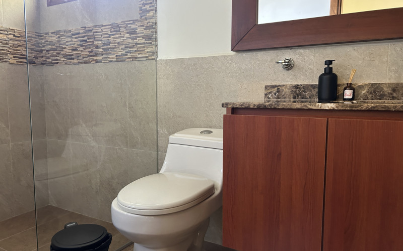 Luxury Country House in El Retiro | 1,400 m² Lot, Exclusive Gated Community.