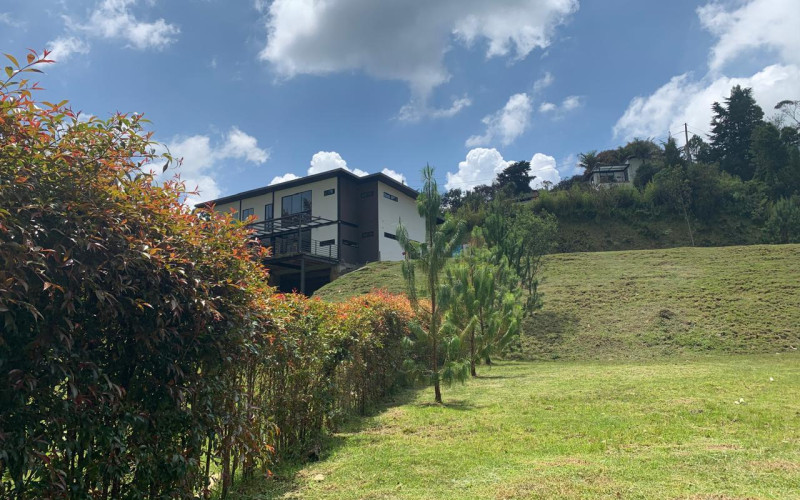 Residential Lot in Envigado in Alto de las Palmas huge discount 50% off