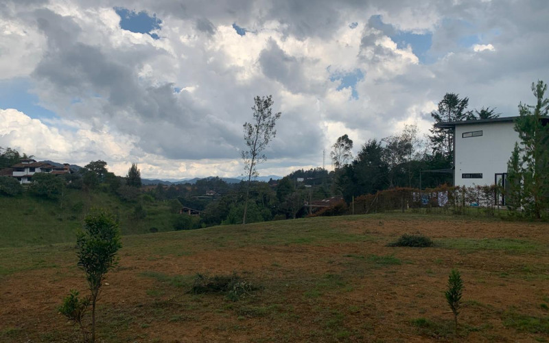 Residential Lot in Envigado in Alto de las Palmas huge discount 50% off