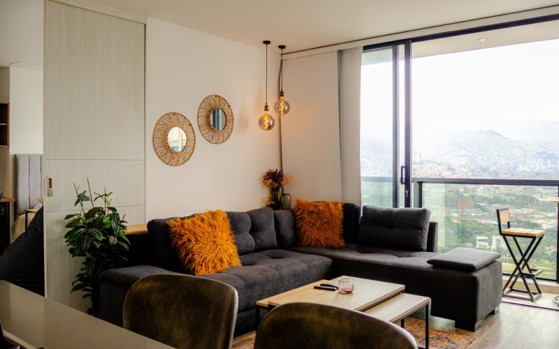 Furnished Apartment for Rent in El Poblado Medellín | Monthly Rental, Fast WiFi, Workspace & Amenities