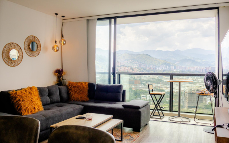 Furnished Apartment for Rent in El Poblado Medellín | Monthly Rental, Fast WiFi, Workspace & Amenities