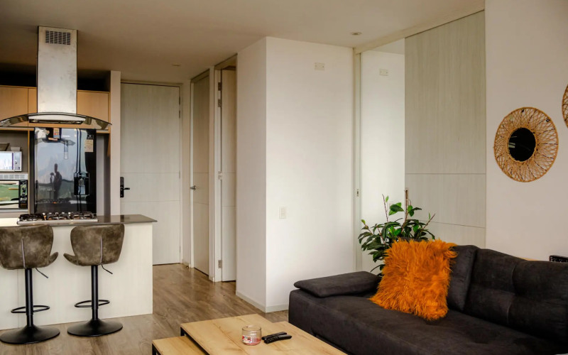 Furnished Apartment for Rent in El Poblado Medellín | Monthly Rental, Fast WiFi, Workspace & Amenities