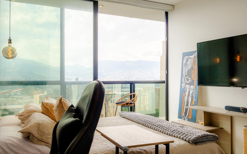 Furnished Apartment for Rent in El Poblado Medellín | Monthly Rental, Fast WiFi, Workspace & Amenities