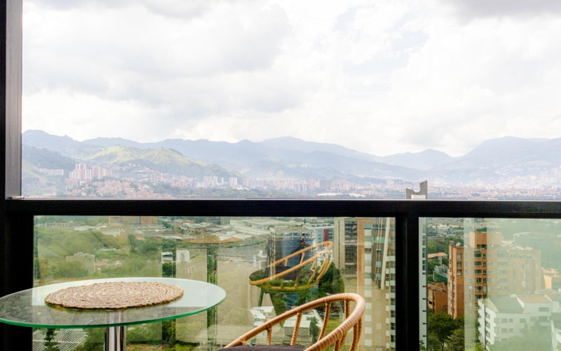 Furnished Apartment for Rent in El Poblado Medellín | Monthly Rental, Fast WiFi, Workspace & Amenities
