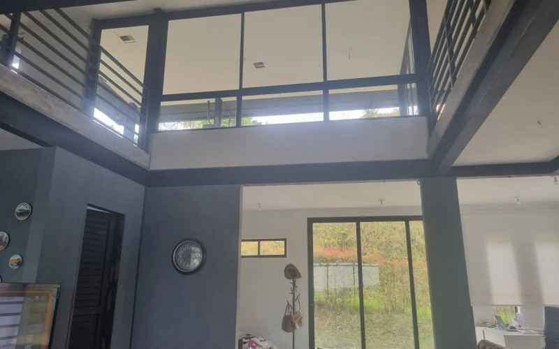 House for Remodeling in Altos de Las Palmas with 2200m² Lot