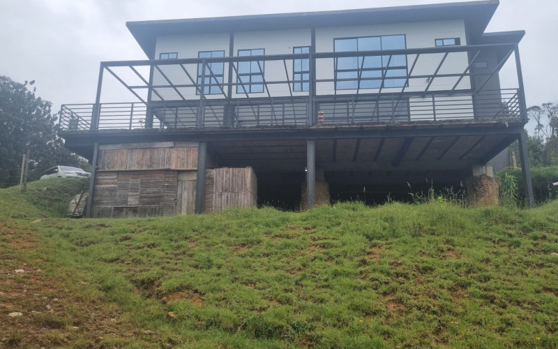 Millionaire discount on modern lot house in gray work, almost $1,000 million less