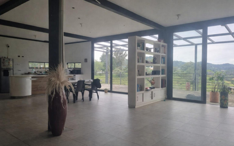 Millionaire discount on modern lot house in gray work, almost $1,000 million less