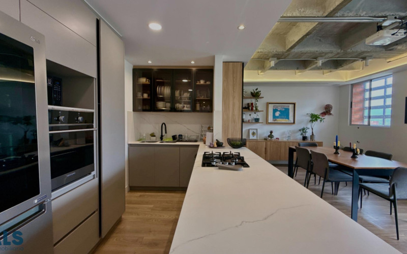 Apartamento en Medellín en El Tesoro