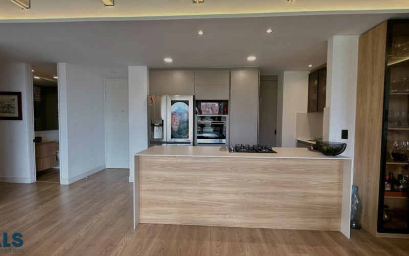 Apartamento en Medellín en El Tesoro