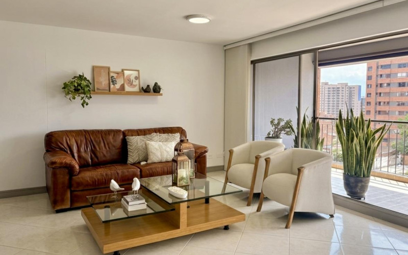 161 sqm Family Apartment in La Frontera: 3 Bedrooms, Each with Private Bath.