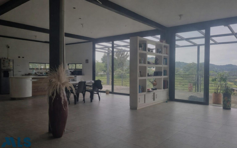 Casa en Envigado en Alto de las Palmas