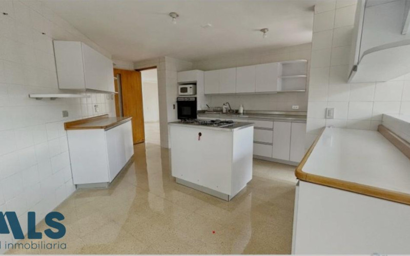 Apartamento en Medellín en Conquistadores