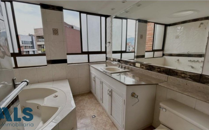 Apartamento en Medellín en Conquistadores