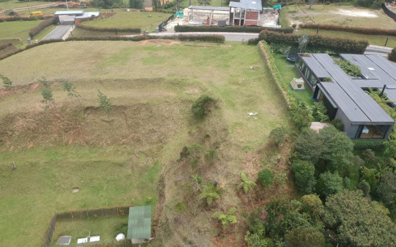 2517 m² Lot in Alto de Las Palmas, Medellín- N9