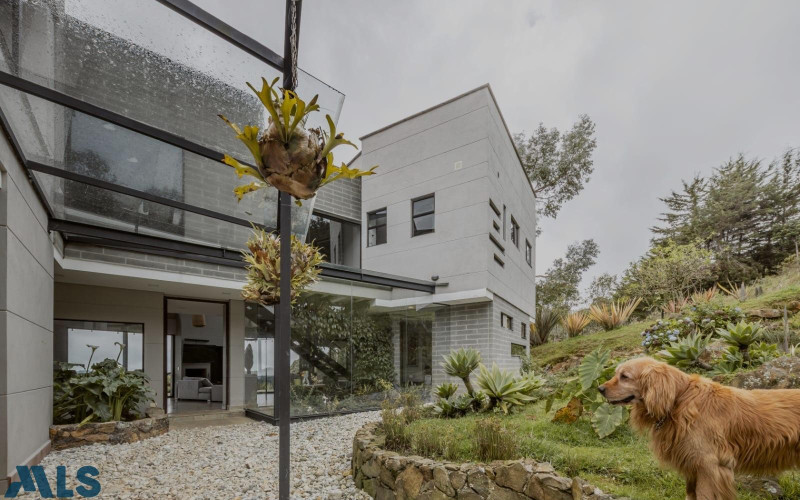 Casa en Santa Elena en Rural