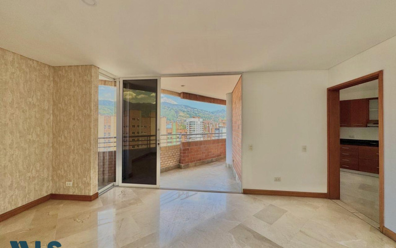 Apartamento en Medellín en Laureles