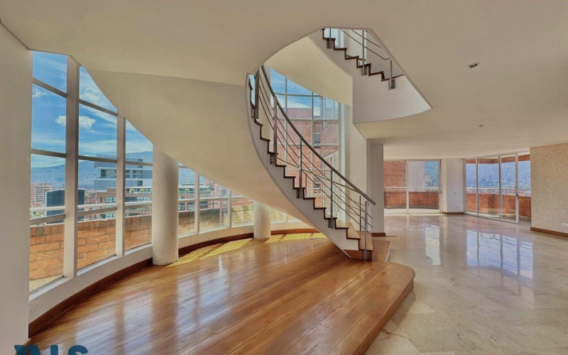 Apartamento en Medellín en Laureles