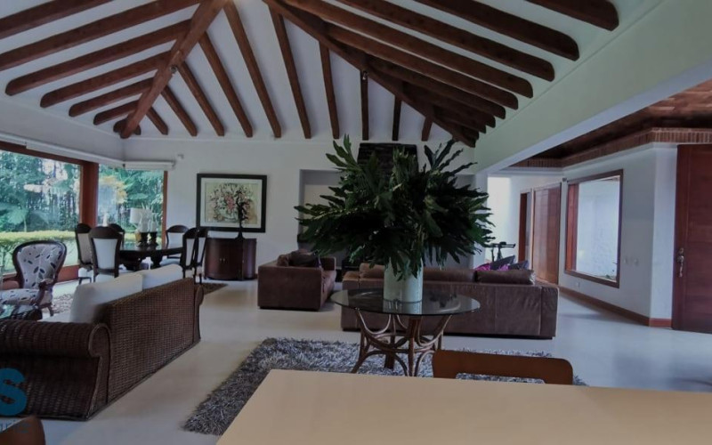 Casa en Rionegro en V. Llanogrande