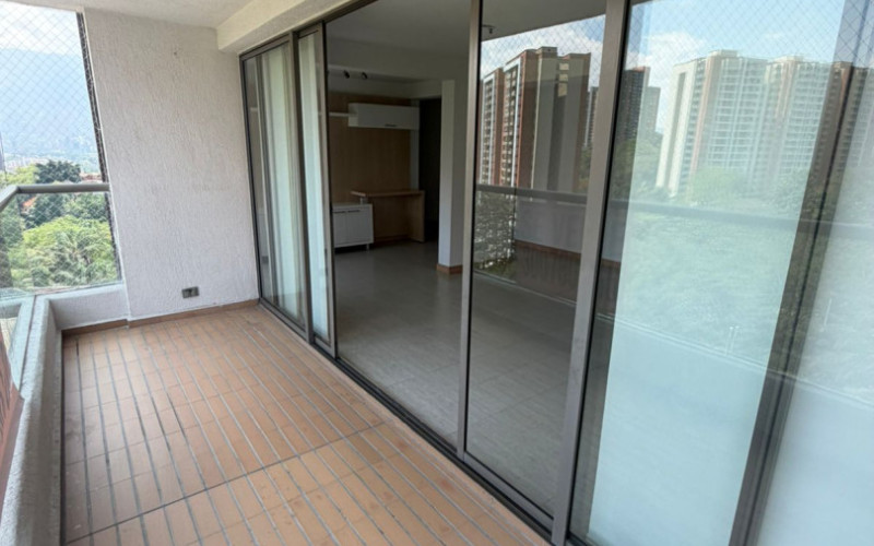 Modern 3-Bedroom Apartment in Aviva: Resort-Style Living in Loma de los Bernal