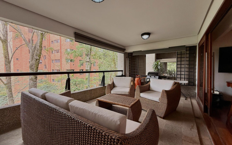 Apartamento en Medellín en Las Lomas Nº 1