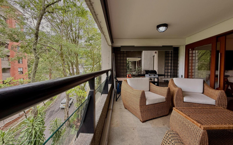 Apartamento en Medellín en Las Lomas Nº 1