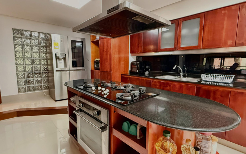 Apartamento en Medellín en Las Lomas Nº 1