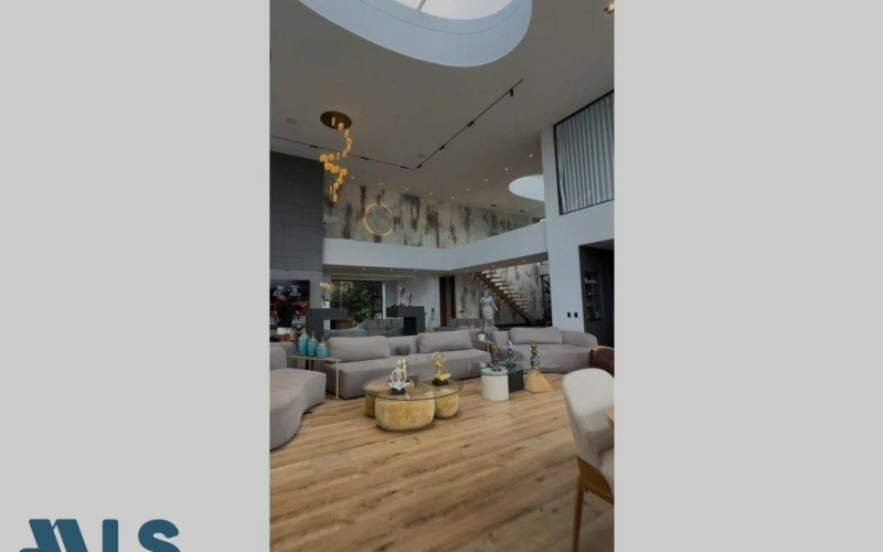 Casa en Envigado en Las palmas