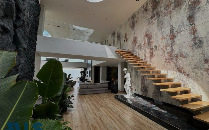 Casa en Envigado en Las palmas