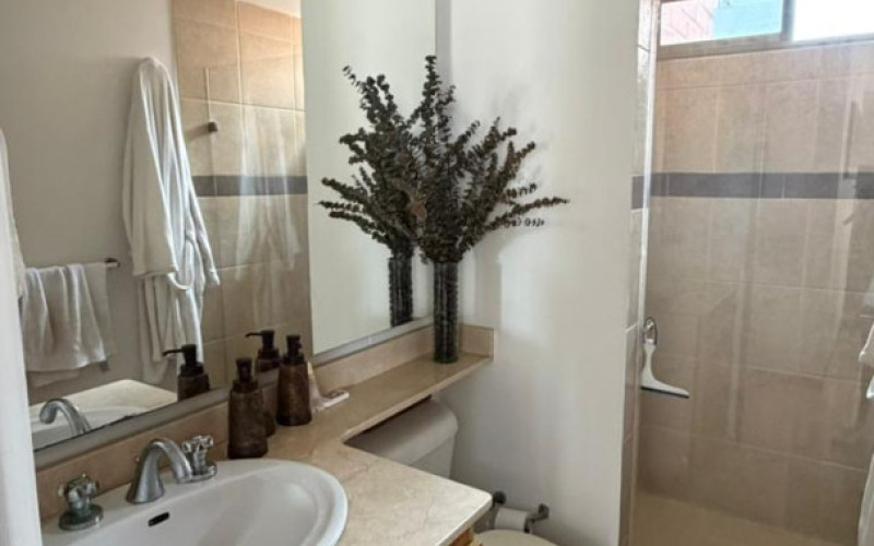 Spacious apartment in Conquistadores with prime location near Unicentro and UPB