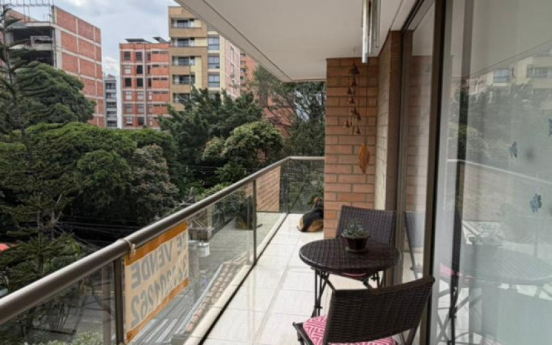 Spacious apartment in Conquistadores with prime location near Unicentro and UPB