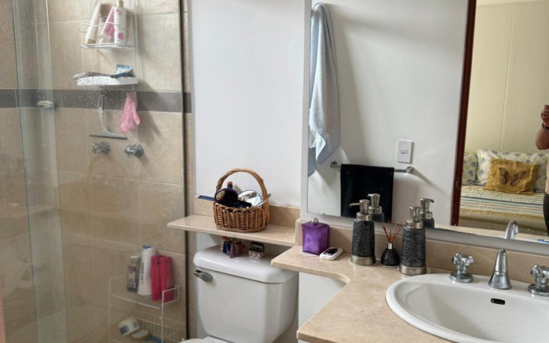 Spacious apartment in Conquistadores with prime location near Unicentro and UPB