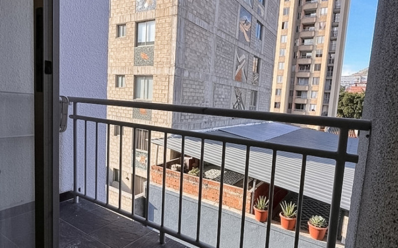 Investment opportunity in the Boston neighborhood of Medellín: Turnkey furnished apartment with city views.  