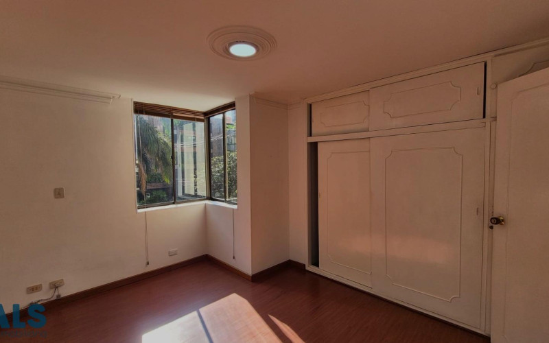 Apartamento en Medellín en Laureles