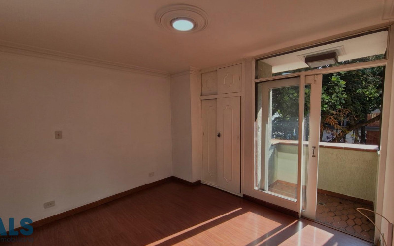 Apartamento en Medellín en Laureles